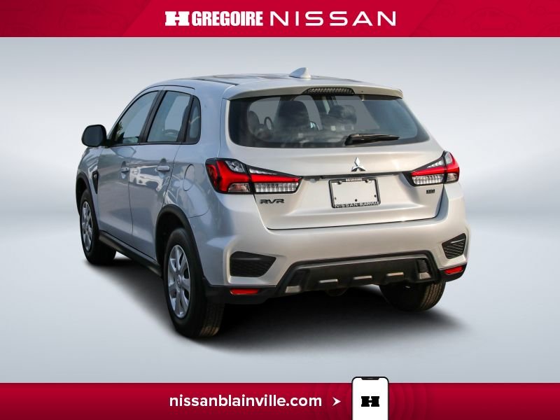 2022 Mitsubishi RVR White Saint-Eustache - photo #7