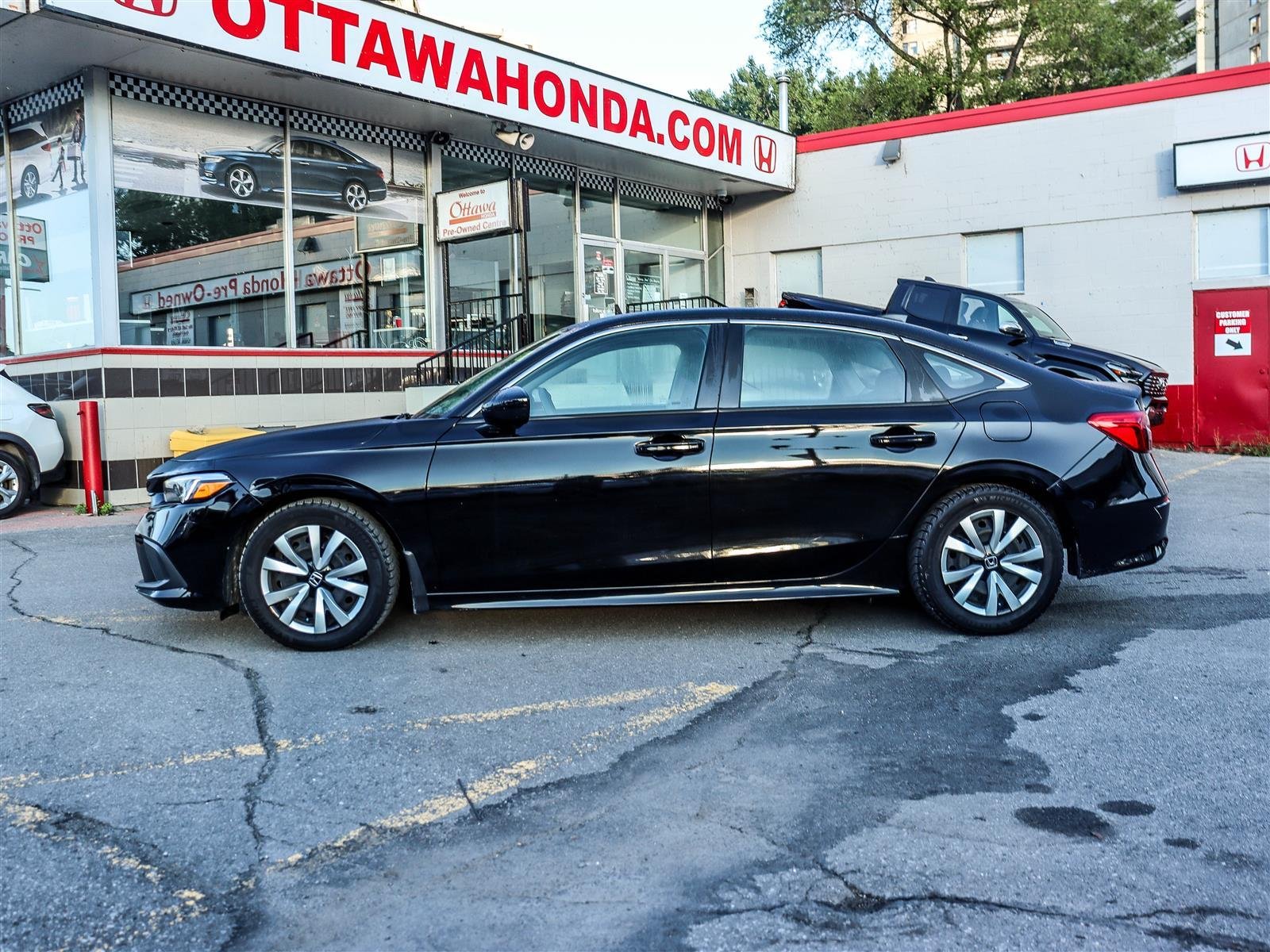 Honda Civic Berline LX-B 2024 Black Ottawa & Gatineau - photo #4