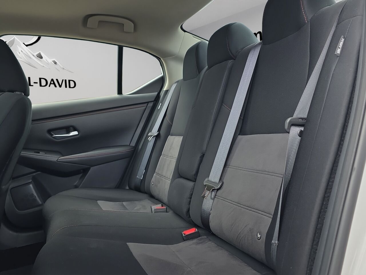 Nissan Sentra SR CVT, toit ouvrant, commande audio au volant, cruise control 2024 Blanc Val-David - photo #15