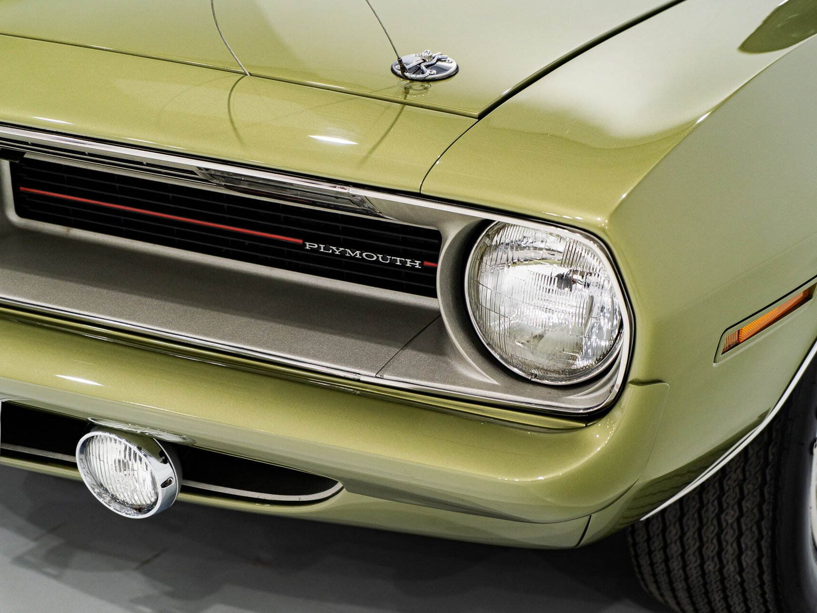 Plymouth HEMI Cuda 1 de 3 Exemplaires Utilisés par la Division Course de Chrysler France **PRIX EN USD** 1970 Vert Montréal - photo #35