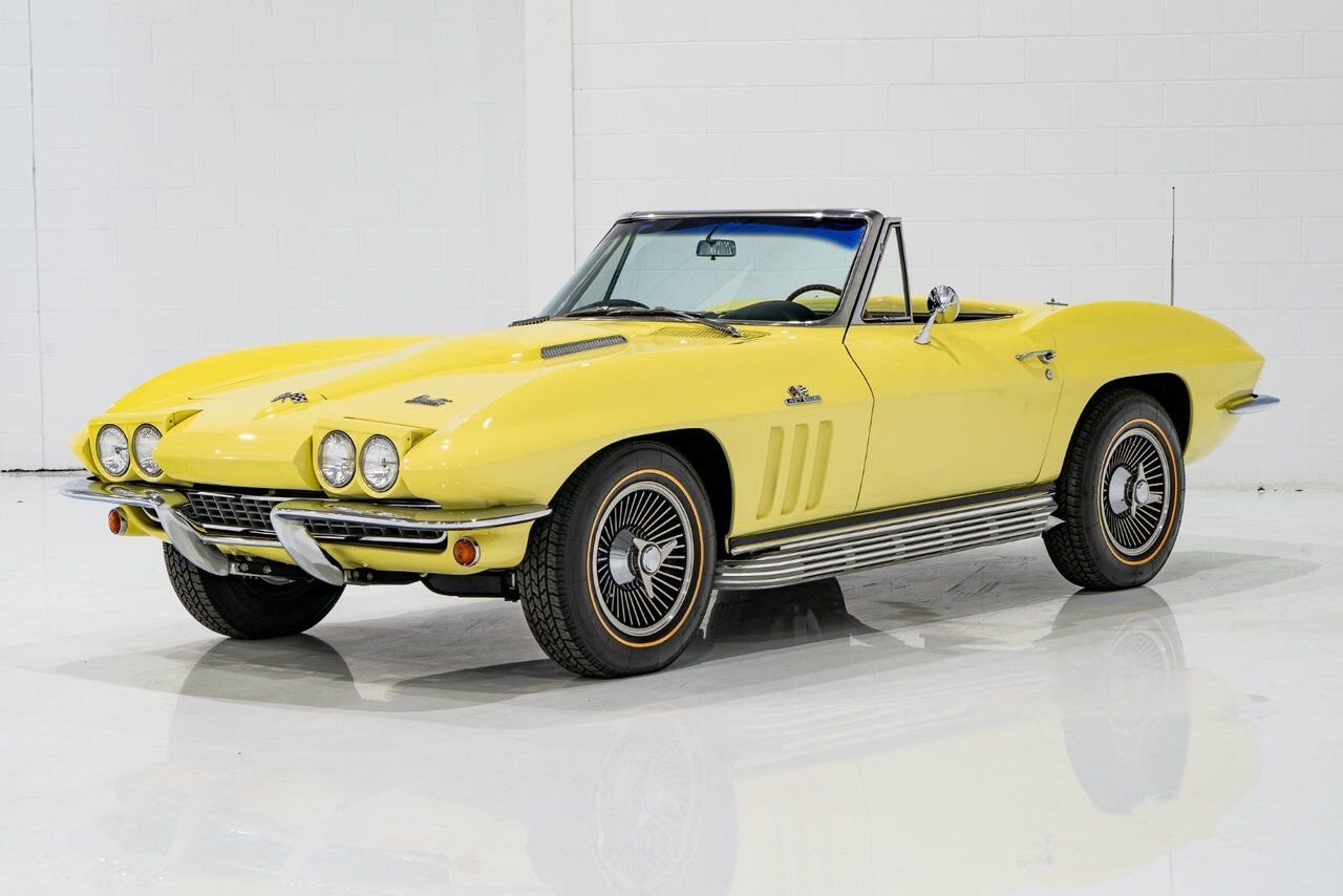Chevrolet Corvette Matching# 427/425HP IP Code **PRICE IN USD** 1966 Jaune Montréal - photo #29