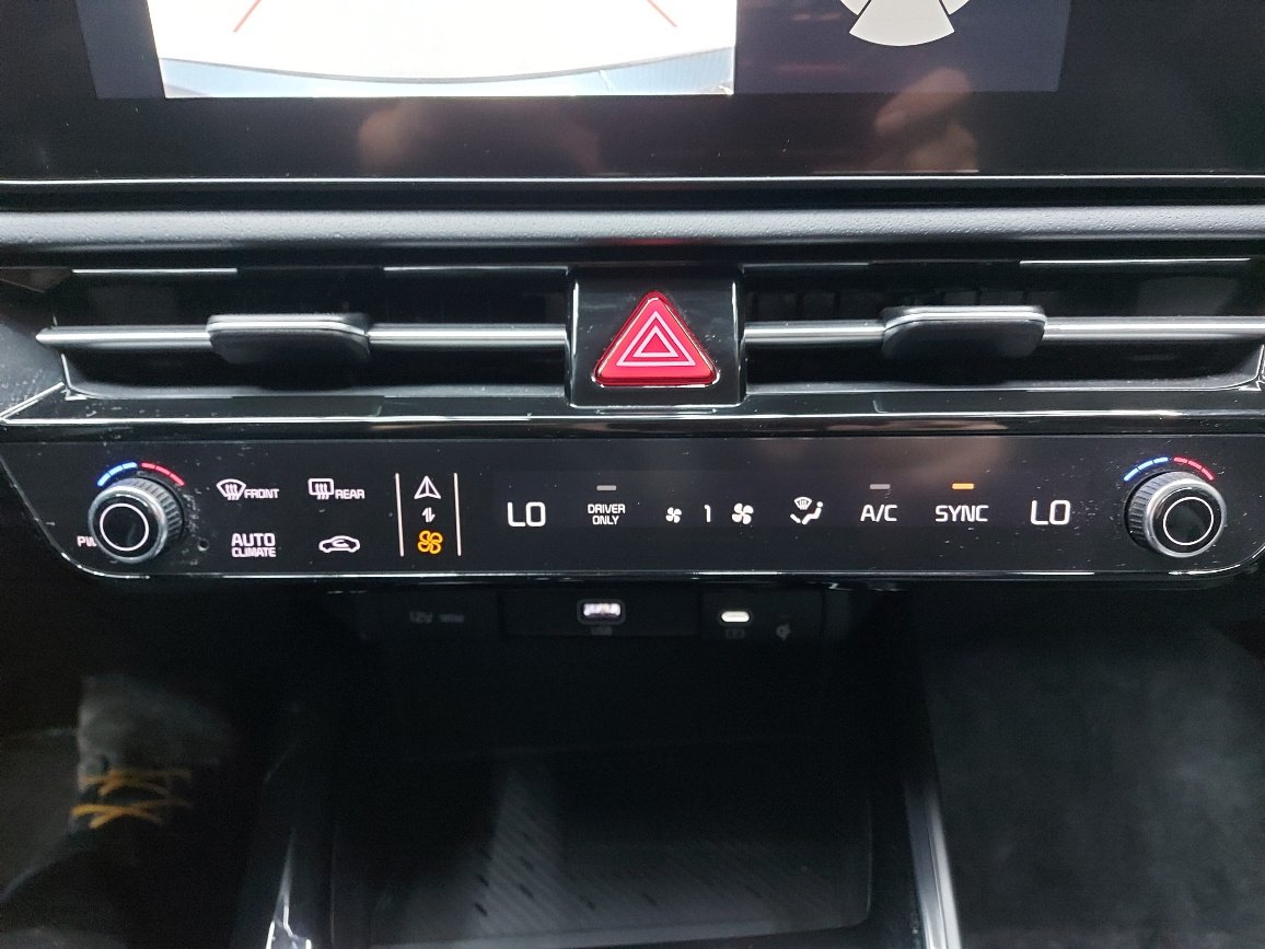2026 KIA Niro Mineral Blue Blainville - photo #23