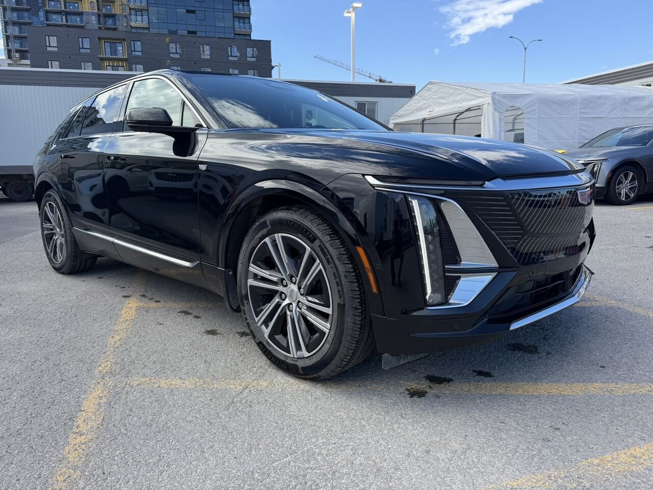 Cadillac LYRIQ LUXURY AWD FINANCEMENT À PARTIR DE 0.99% 2024 Noir Laval - photo #8