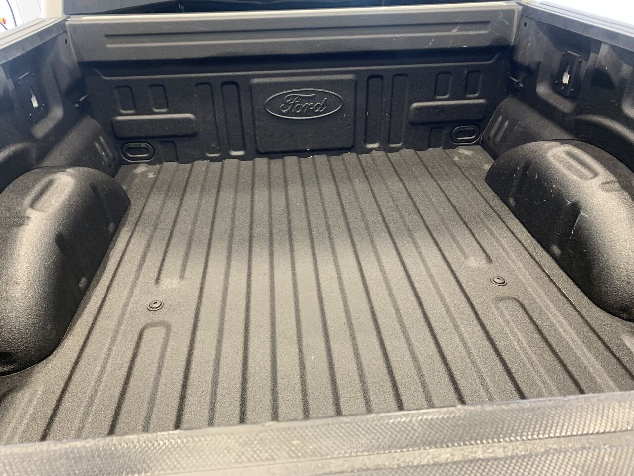 2024 Ford F-150 Grey Châteauguay - photo #10