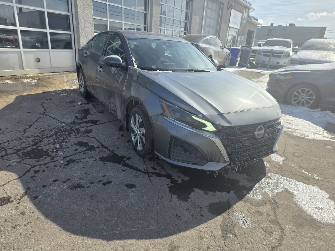 2023 Nissan Altima Black  - photo #7