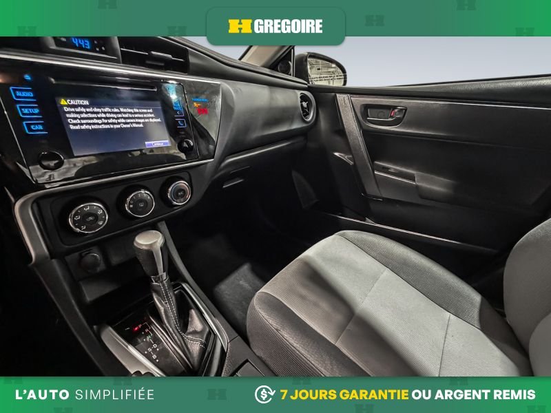 Toyota Corolla 822839 | LE * Bluetooth * Caméra * Bancs Chauffants * 2019 Gris Laval - photo #21
