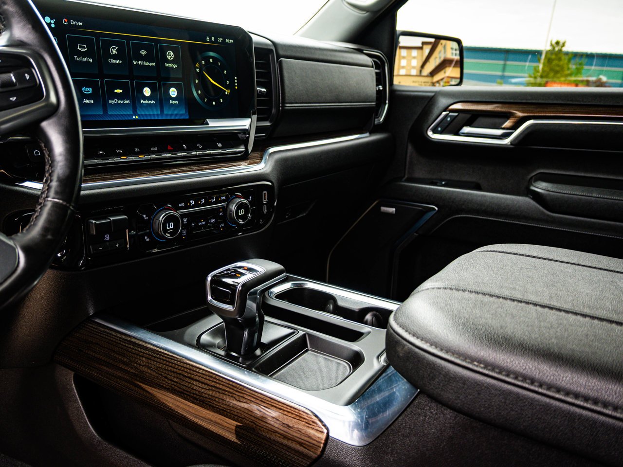 2024 Chevrolet Silverado 1500 4WD Crew Cab 147 LT Trail Boss Black Sherwood Park - photo #27