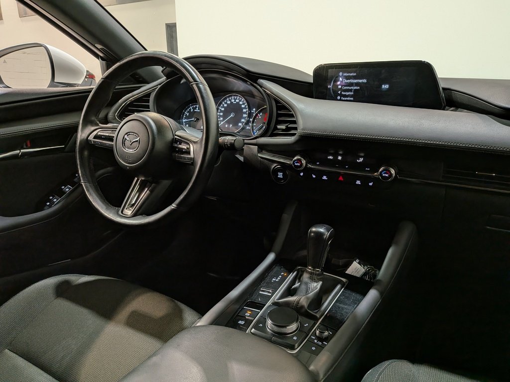2019 Mazda Mazda3 Sport GS Auto FWD White Val-David - photo #18