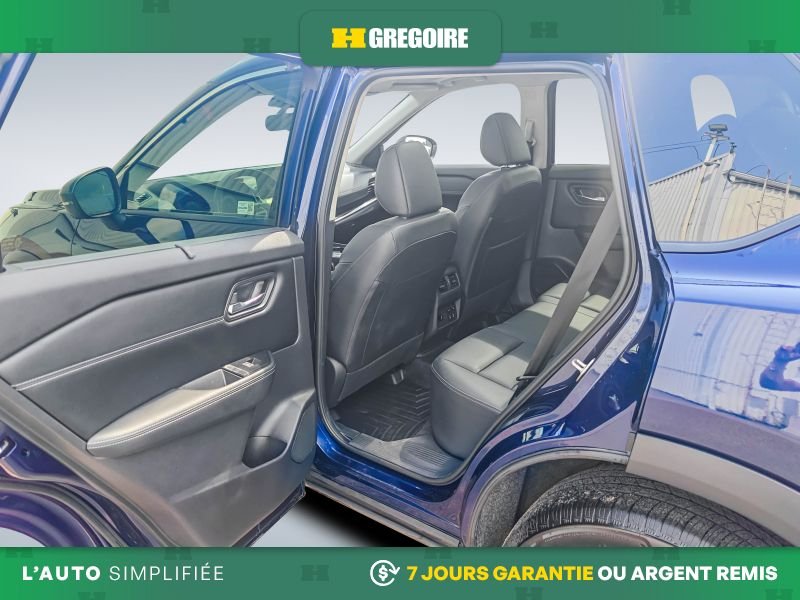 2025 Nissan Rogue Blue Laval - photo #21