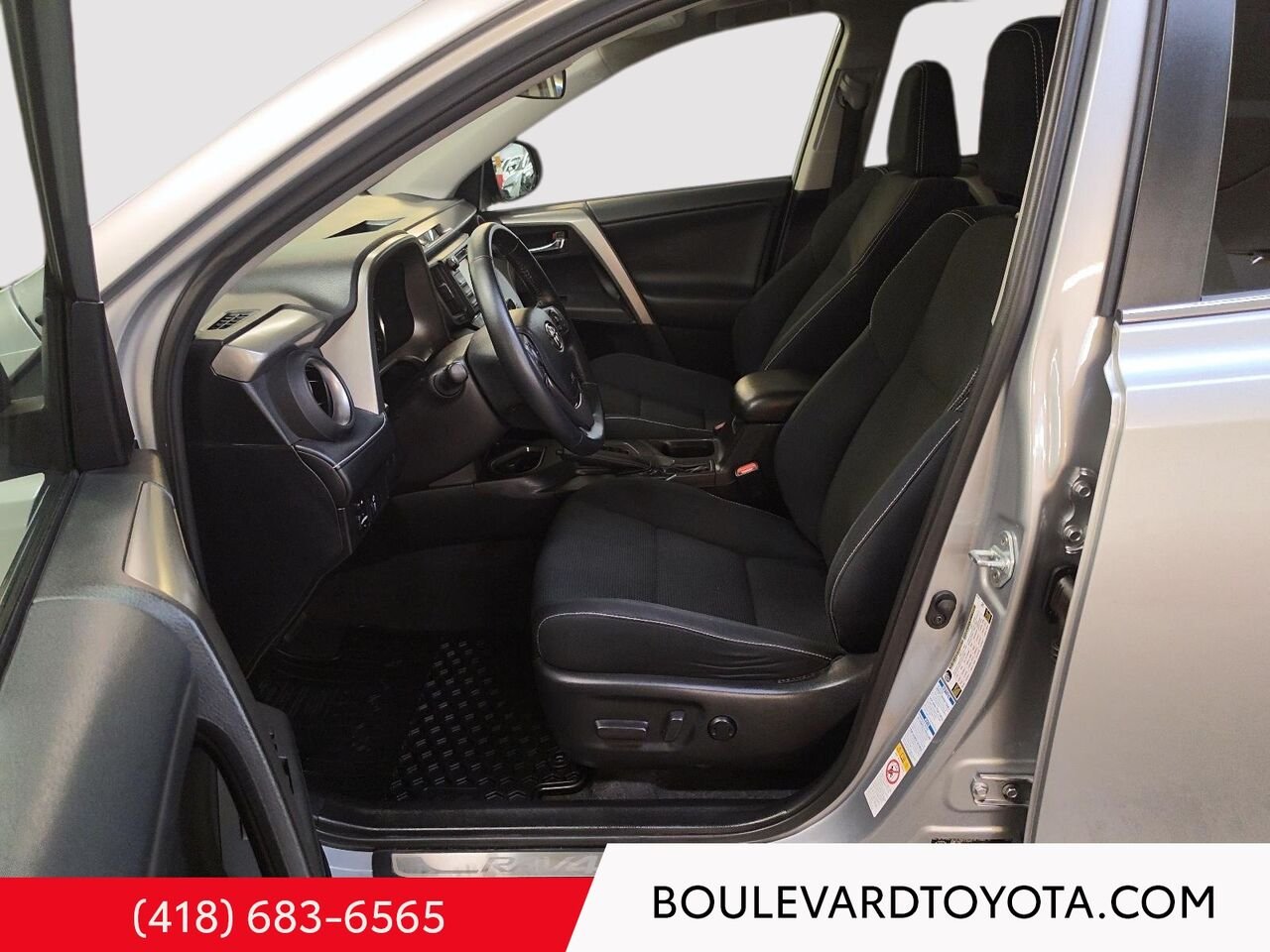 Toyota RAV4 100287A-010 | XLE, AWD 2016 Argent Québec - photo #8