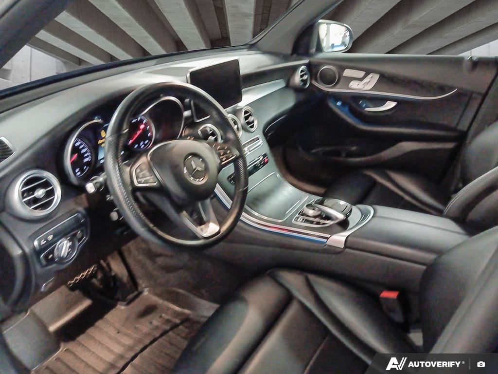 2019 Mercedes-Benz GLC 300 2601954A | GLC 300 Blue Edmonton - photo #12