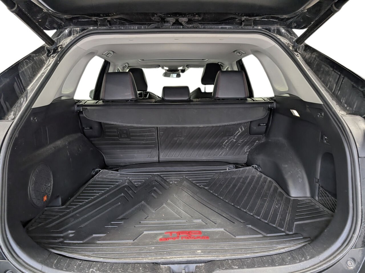 Toyota RAV4 Trail OFFROAD/SIÈGES CHAUFFANTS/TOIT OUVRANT/VOLANT CHAUFFANT/AC BIZONE 2022 Noir minuit métallisé Sherbrooke - photo #23