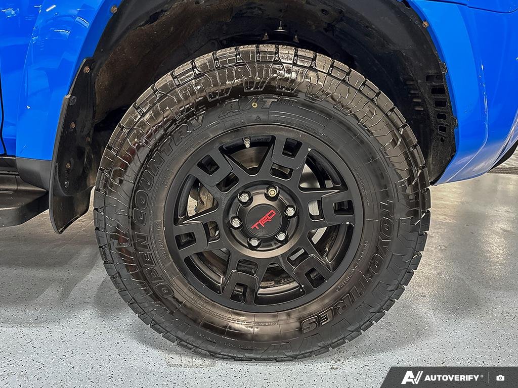 2019 Toyota 4Runner 2600954A | 4WD Blue Edmonton - photo #5