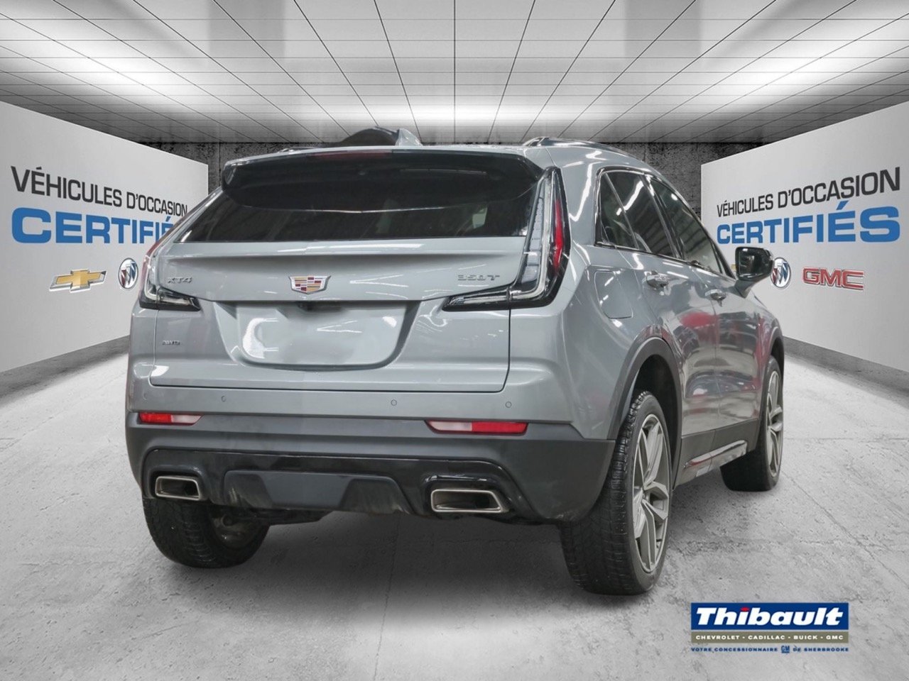 Cadillac XT4 SPORT AWD 2023 Argent silver métallisé Saint-Eustache - photo #3