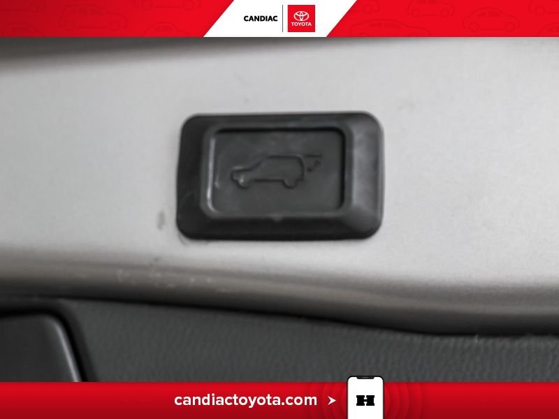Toyota Rav 4 2023 Argent Laval - photo #34