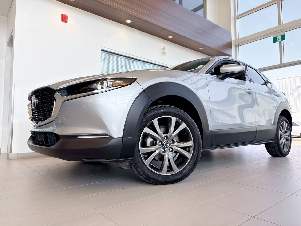 Mazda CX-30 2023 Argent Notre-Dame-des-Prairies - photo #1