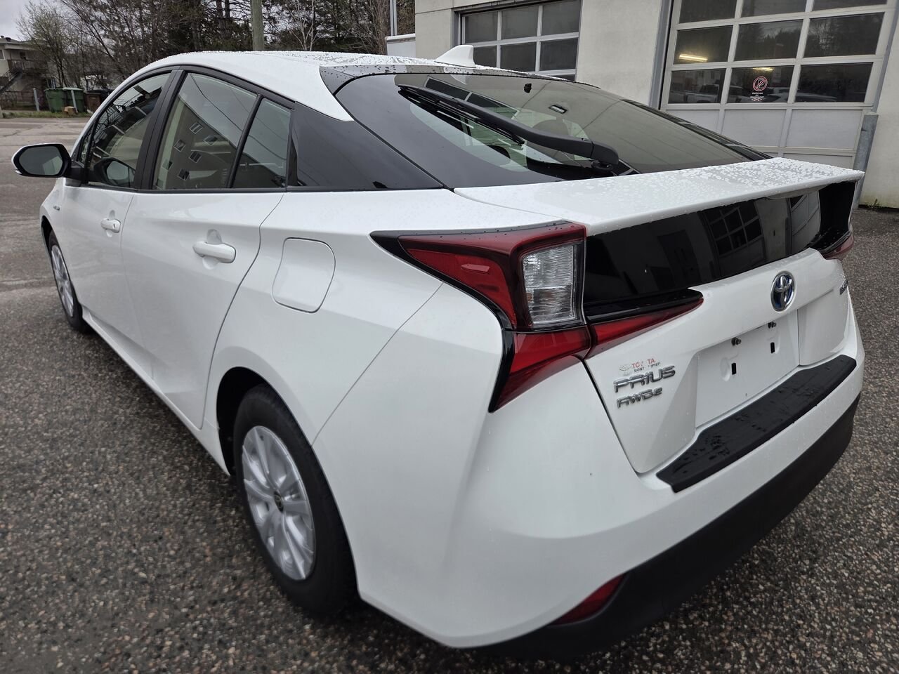 Toyota PRIUS 2020 Blanc Mont-Laurier - photo #6