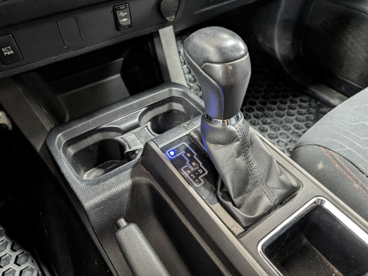 Toyota Tacoma TRD SPORT/SIÈGES CHAUFFANTS/VOLANT CHAUFFANT/AC BIZONE/CAMÉRA DE RECUL/ 2017 Orange Sherbrooke - photo #22