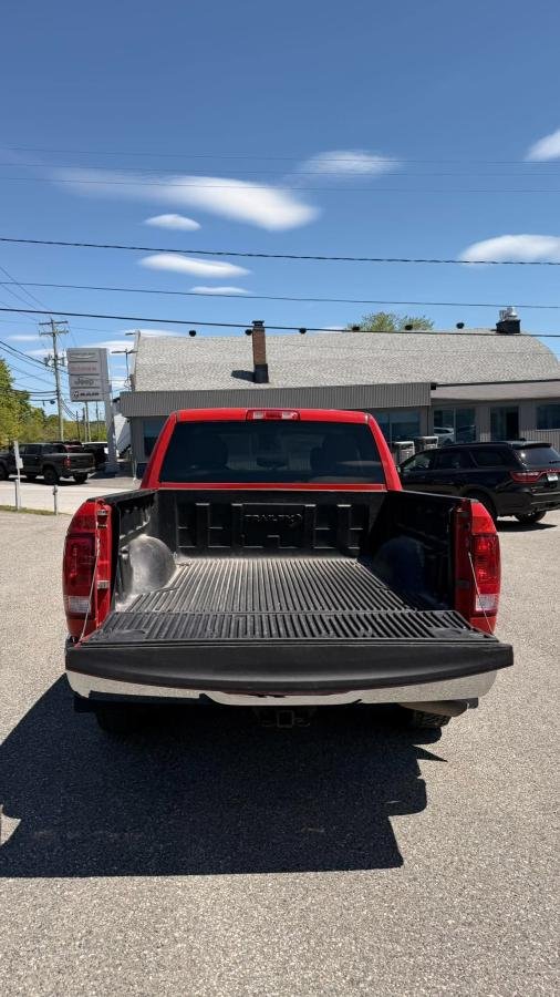 2023 RAM 1500 Classic Red Lac Mégantic - photo #8