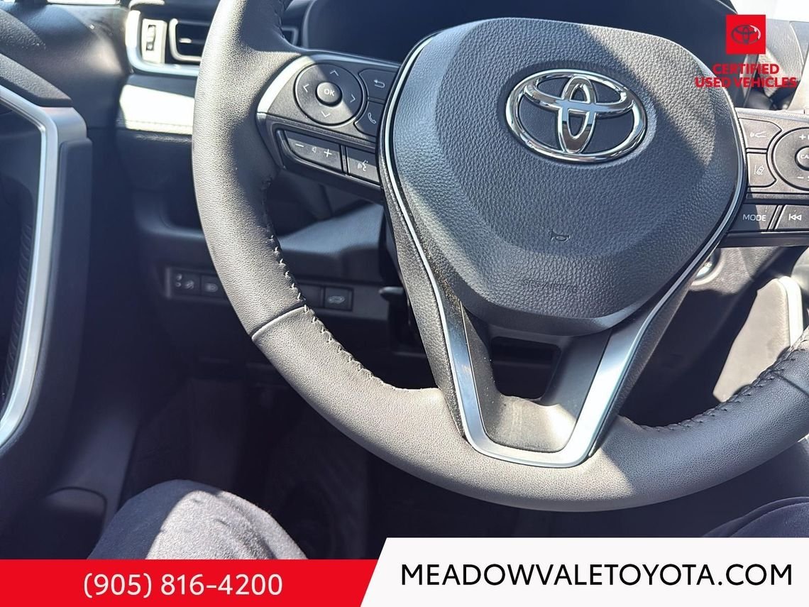 2025 Toyota RAV4 Sunroof, Power Drivers Seat, Heated Front Seats and Steering Wheel, Power Trunk, 17" Alloy's Midnight Black Metallic Mississauga - photo #20