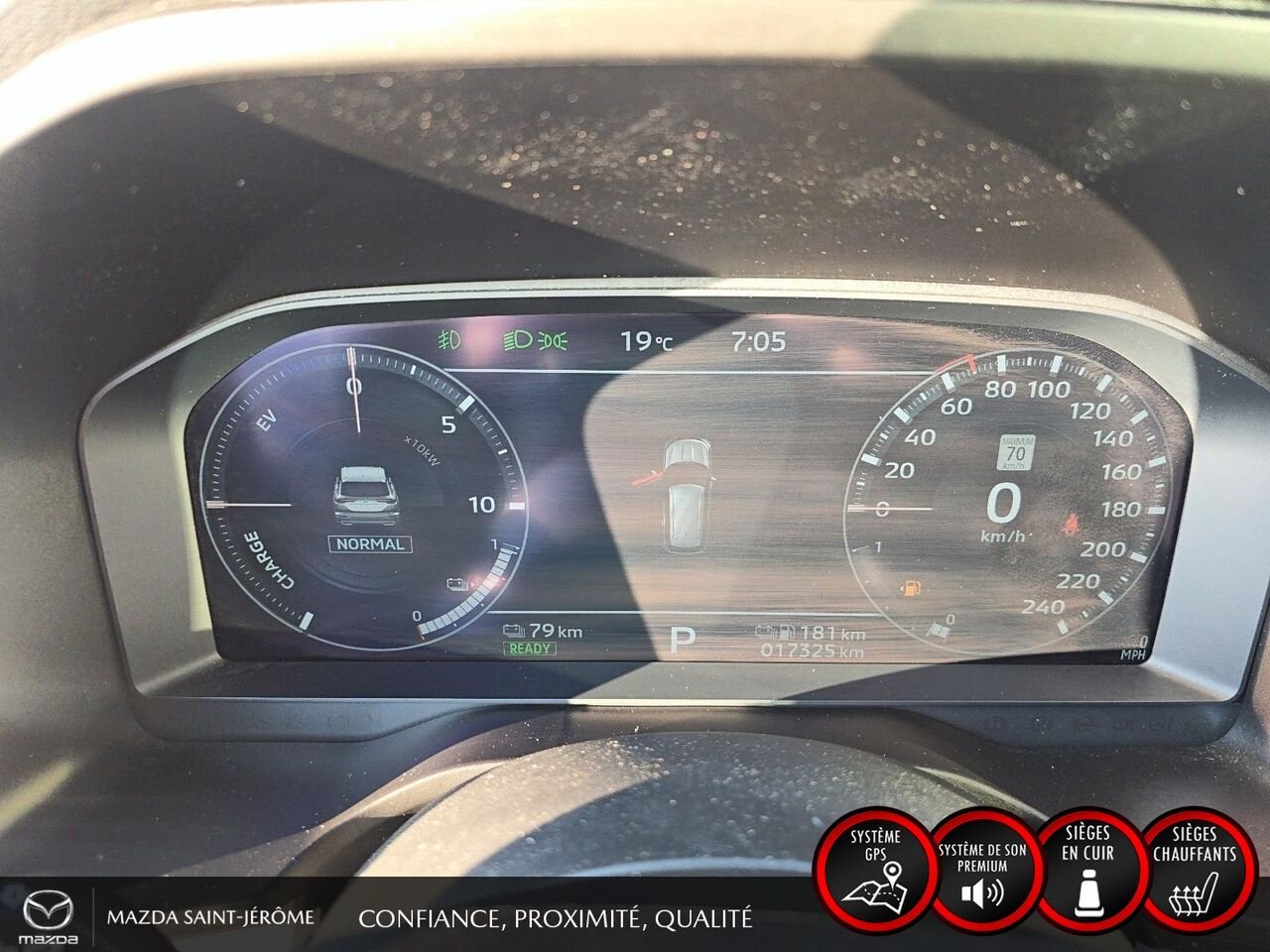 Mitsubishi Outlander GT Premium HYBRIDE RECHARGEABLE | 7 PASSAGERS | TOIT PANO | CUIR | AWD 2024 Rouge Saint-Jérôme - photo #16